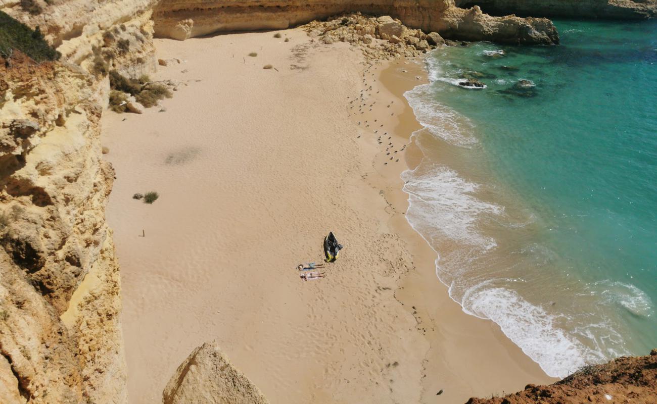 Photo de Praia do Pontal avec sable fin brun de surface