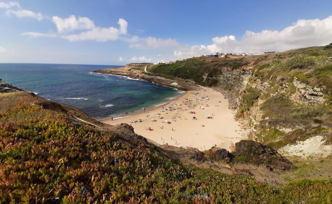 Photo de Praia dos Coxos avec sable beige fin de surface