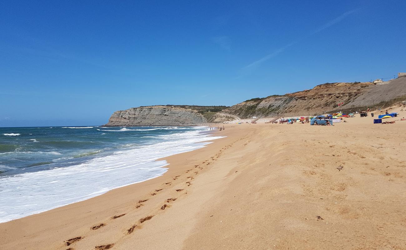 Photo de Praia Azul avec sable beige fin de surface