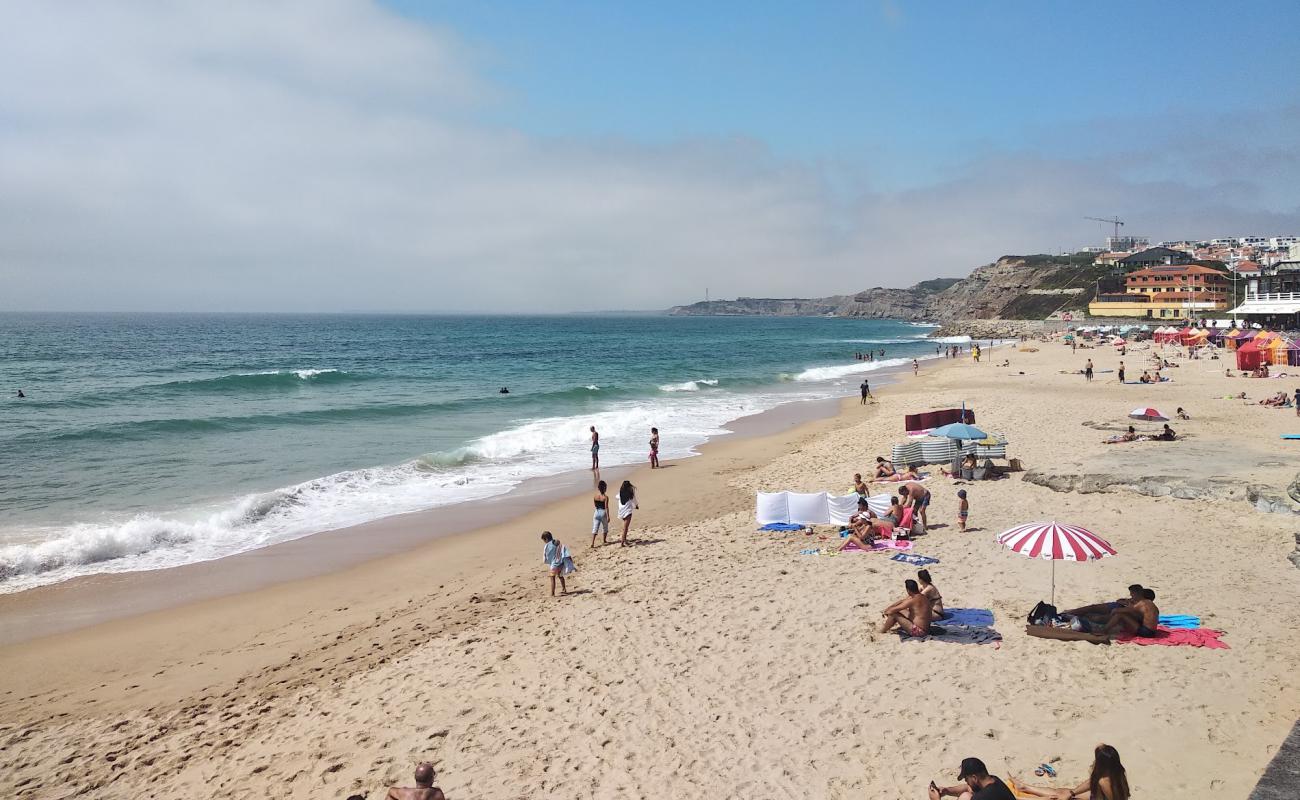 Photo de Praia da Areia Branca avec sable beige de surface