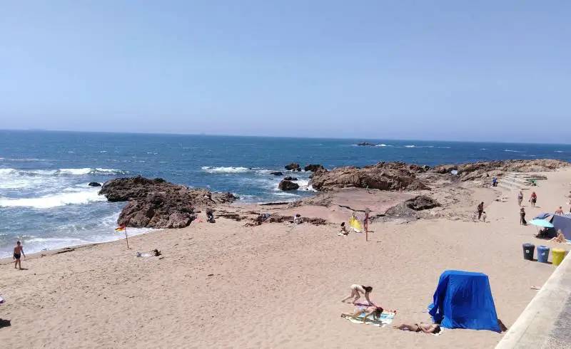 Photo de Praia do Carneiro avec sable fin et lumineux de surface