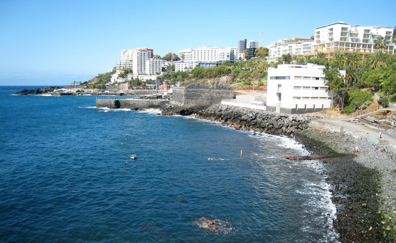 Photo de Praia do Gorgulho - Gavinas avec caillou gris de surface