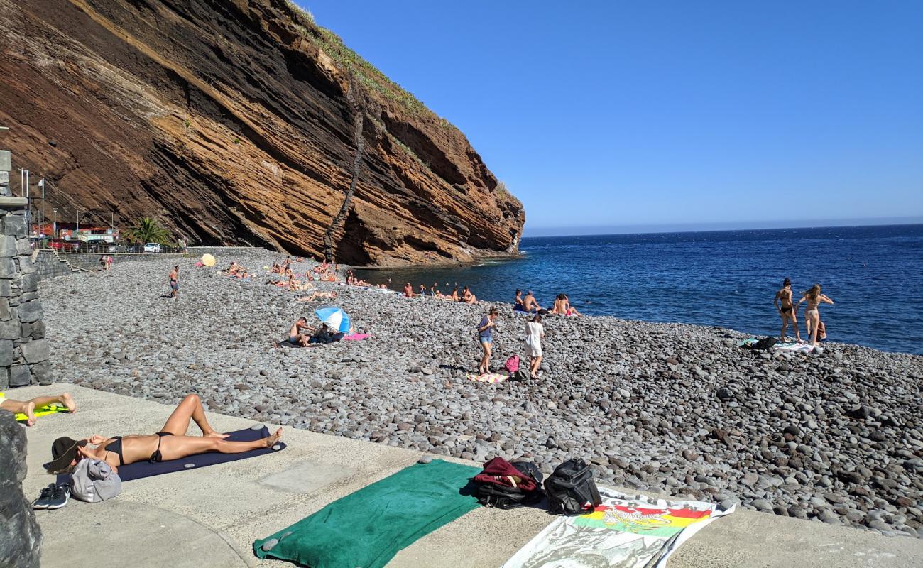 Photo de Praia do Garajau avec caillou gris de surface