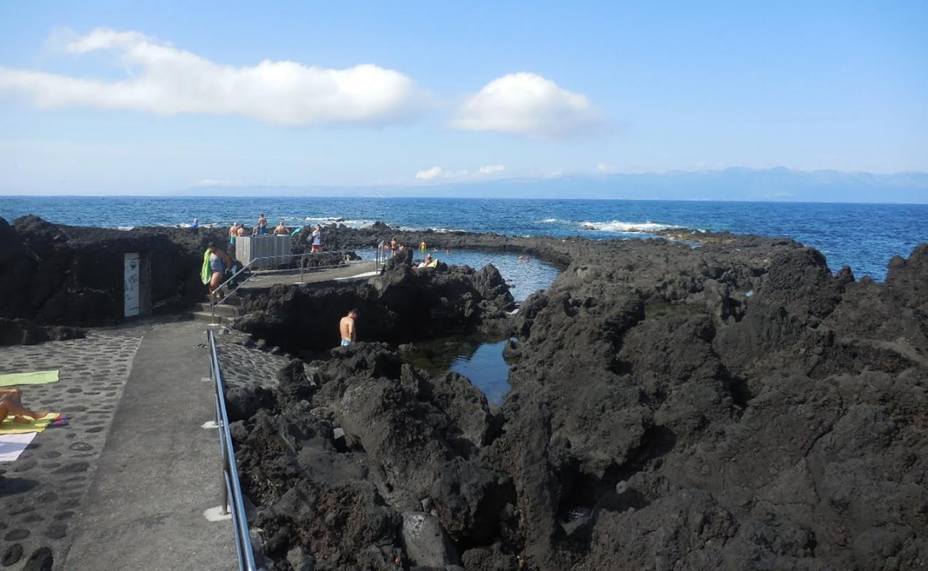 Photo de Zona Balnear Poca Branca avec surface béton pavée de surface