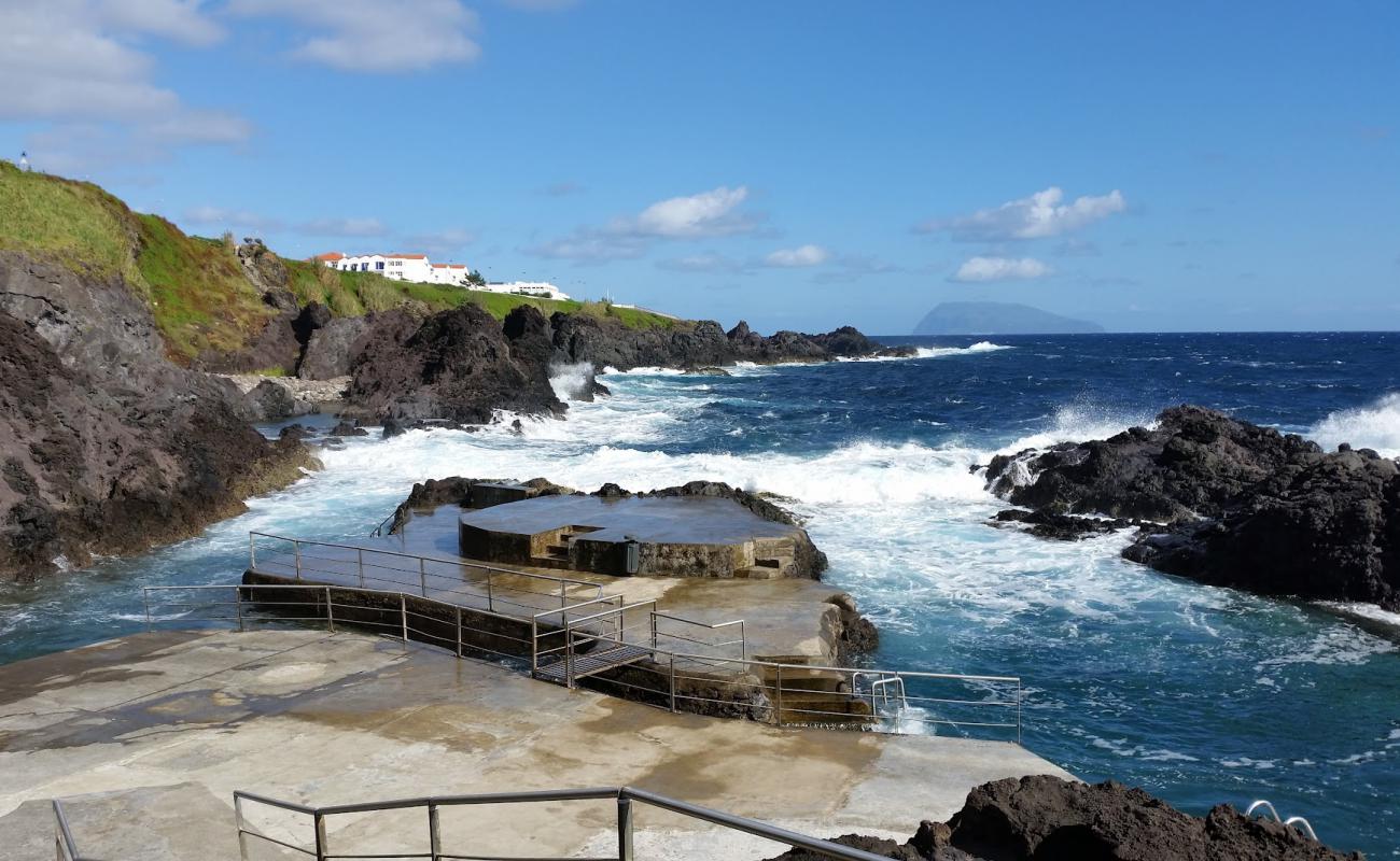 Photo de Santa Cruz das Flores avec surface béton pavée de surface
