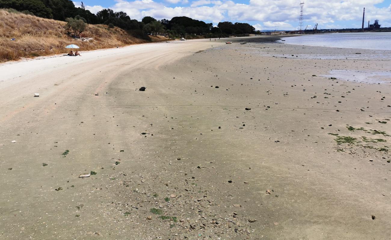 Photo de Praia Fluvial da Copacabana avec sable beige de surface