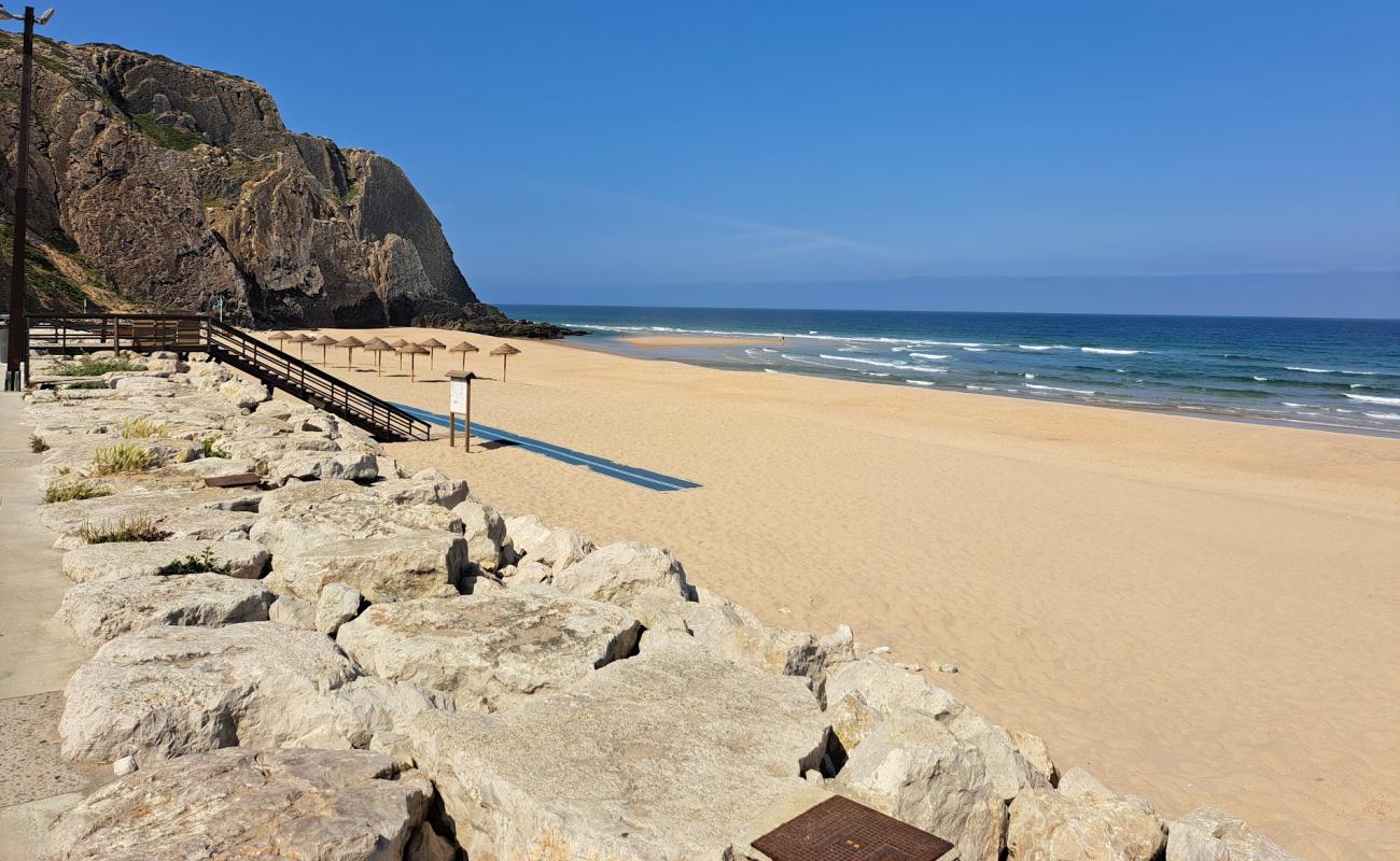 Photo de Praia Grande Beach avec sable lumineux de surface