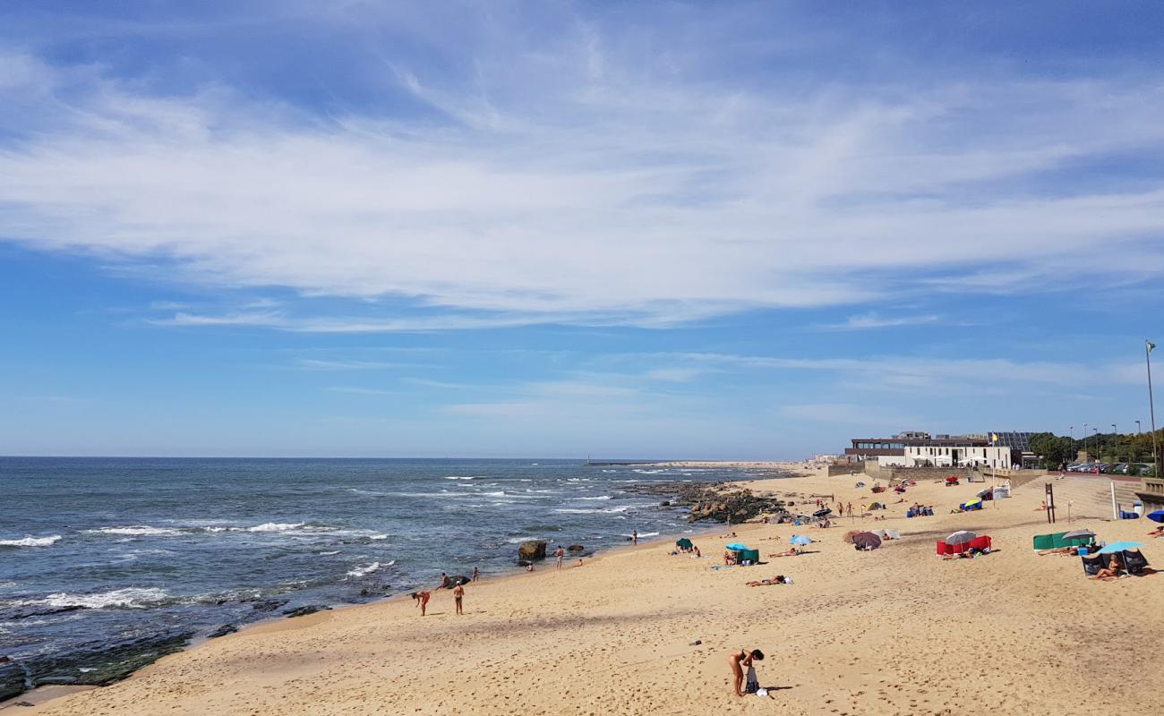 Photo de Praia da Granja avec sable lumineux de surface