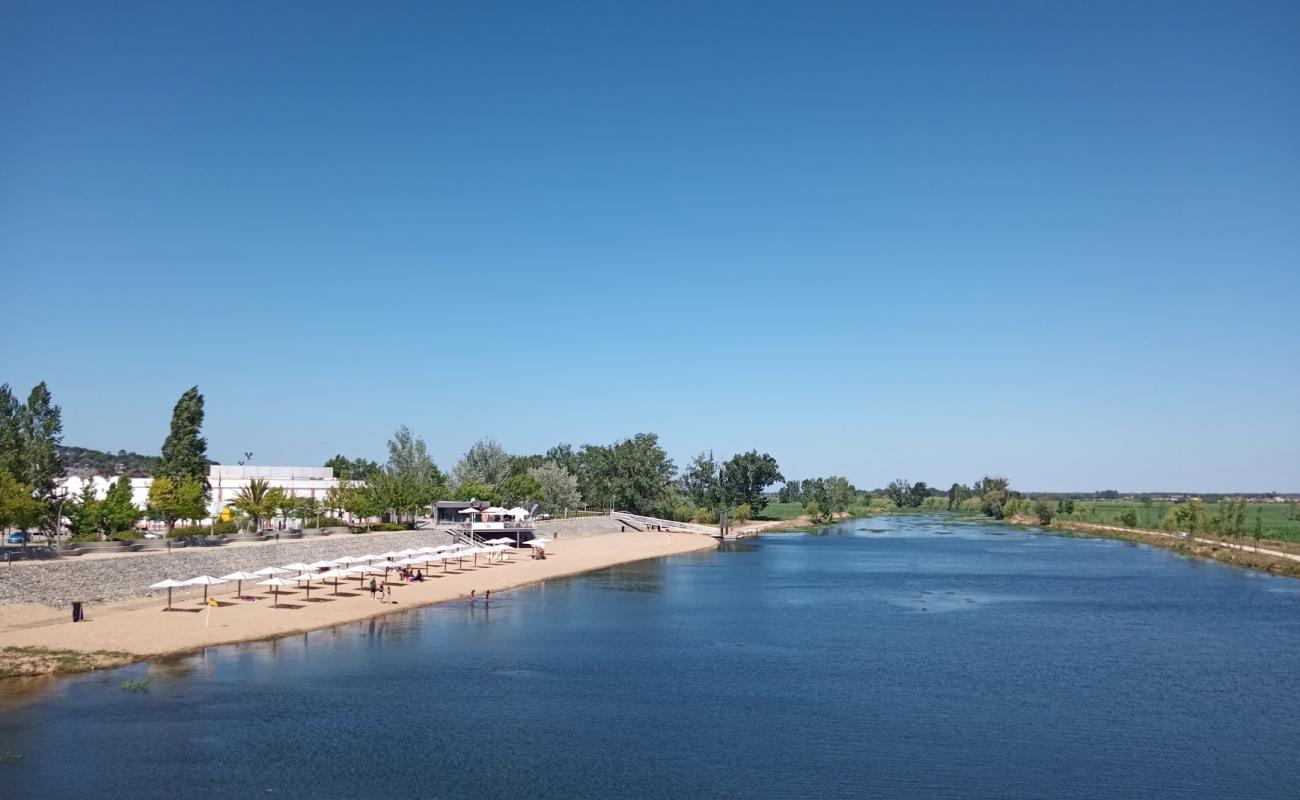 Photo de Praia Fluvial do Sorraia avec sable beige de surface