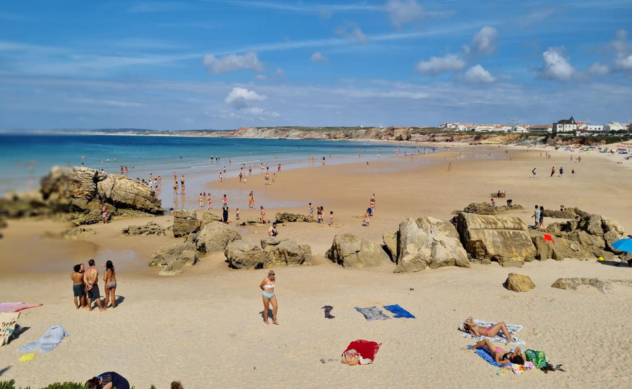 Photo de Praia Baleal - Norte avec sable beige de surface