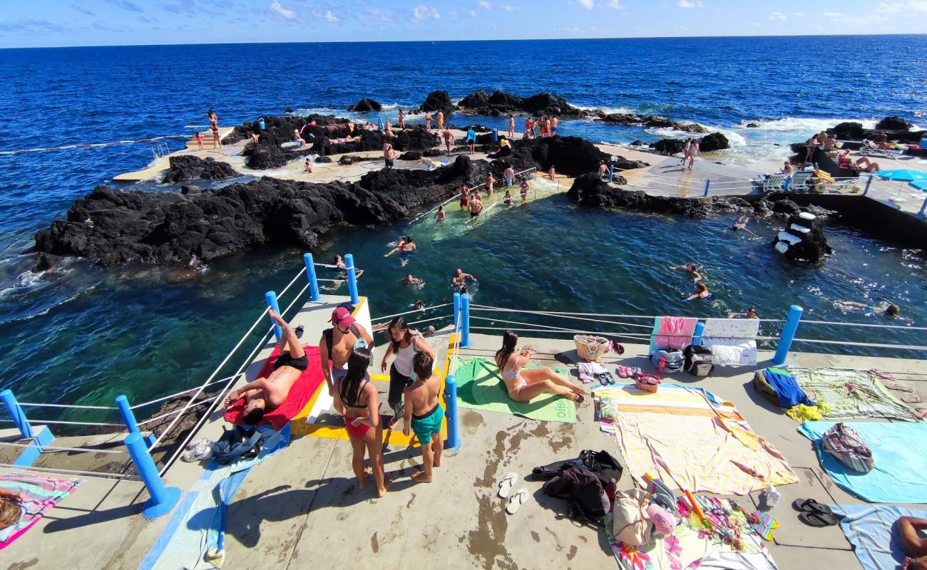 Photo de Complexo Municipal de Piscinas avec béton de surface