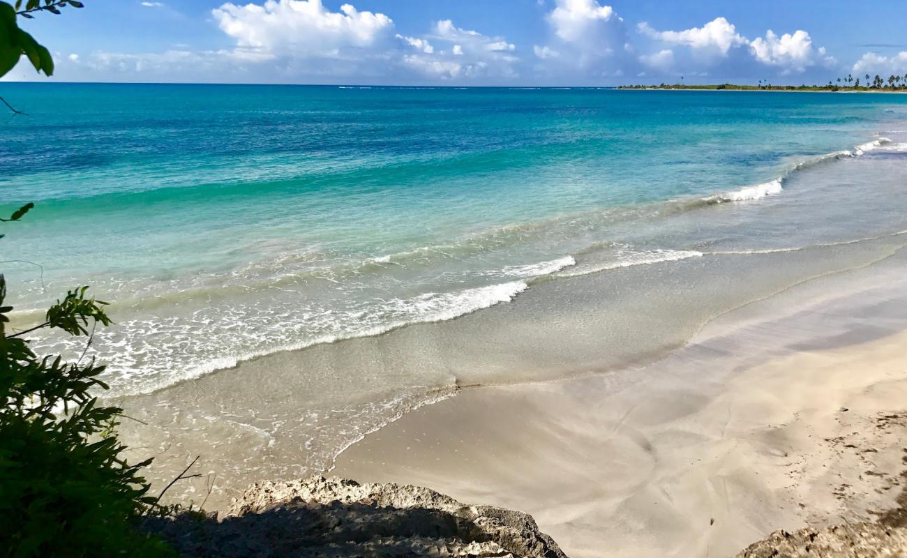 Photo de Playa de Yauco avec sable beige fin de surface