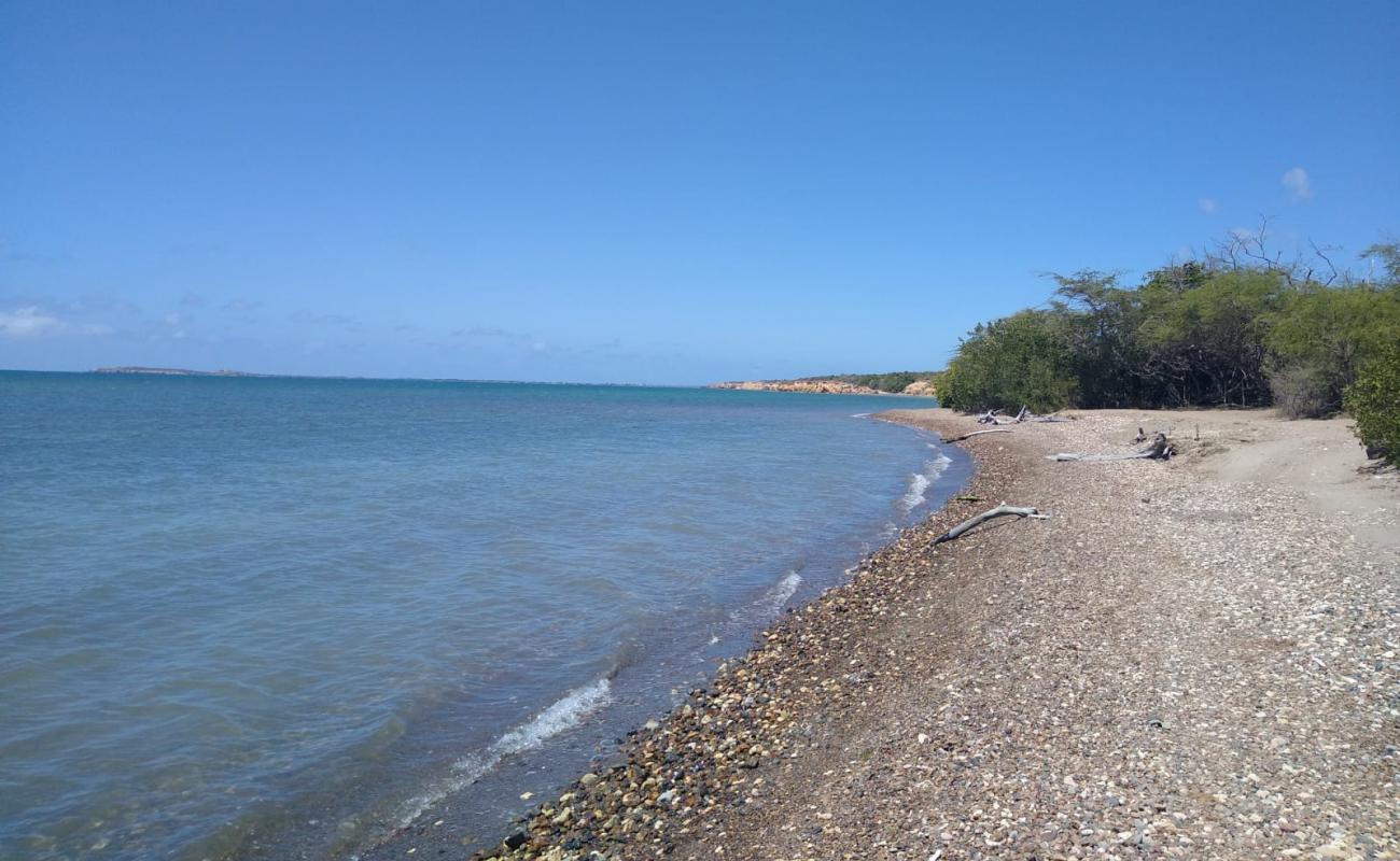 Photo de Playa Pitahaya avec sable gris & galets de surface
