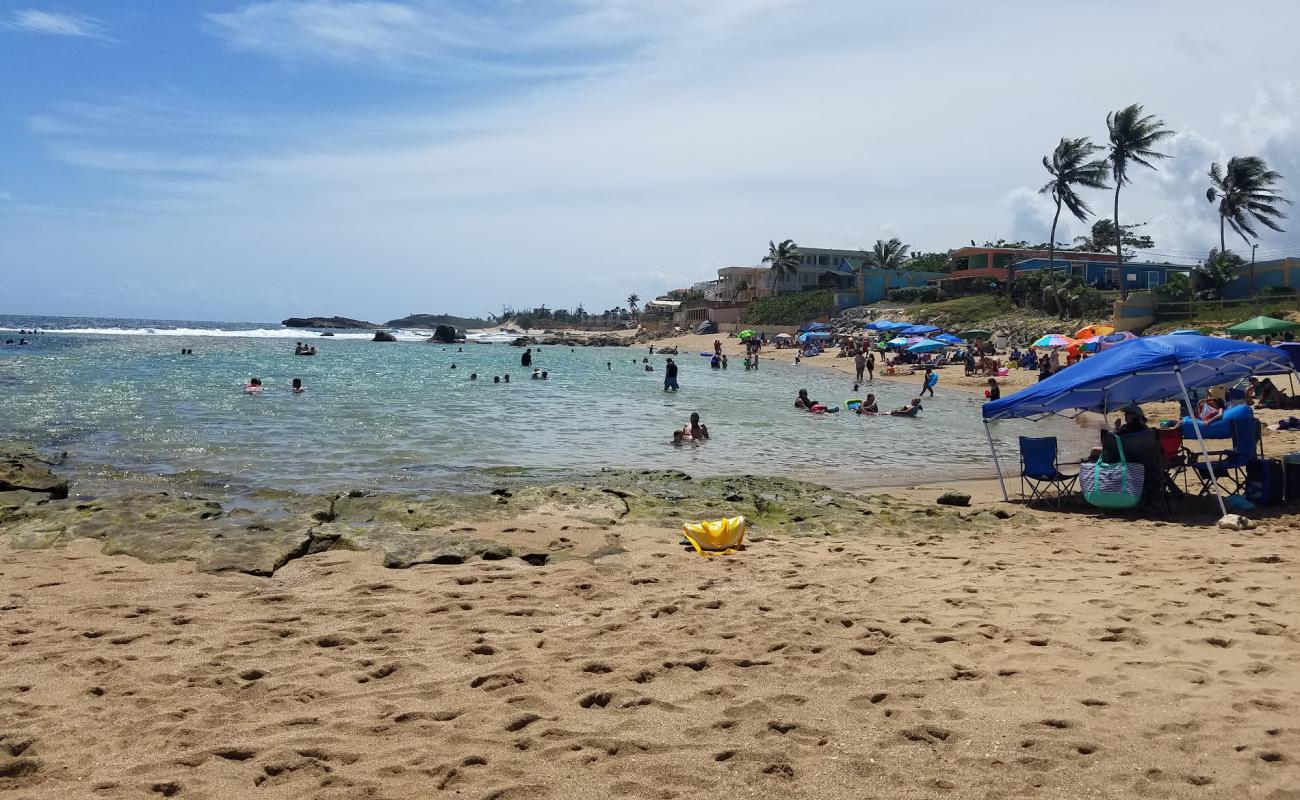 Photo de Isabela beach avec sable lumineux de surface