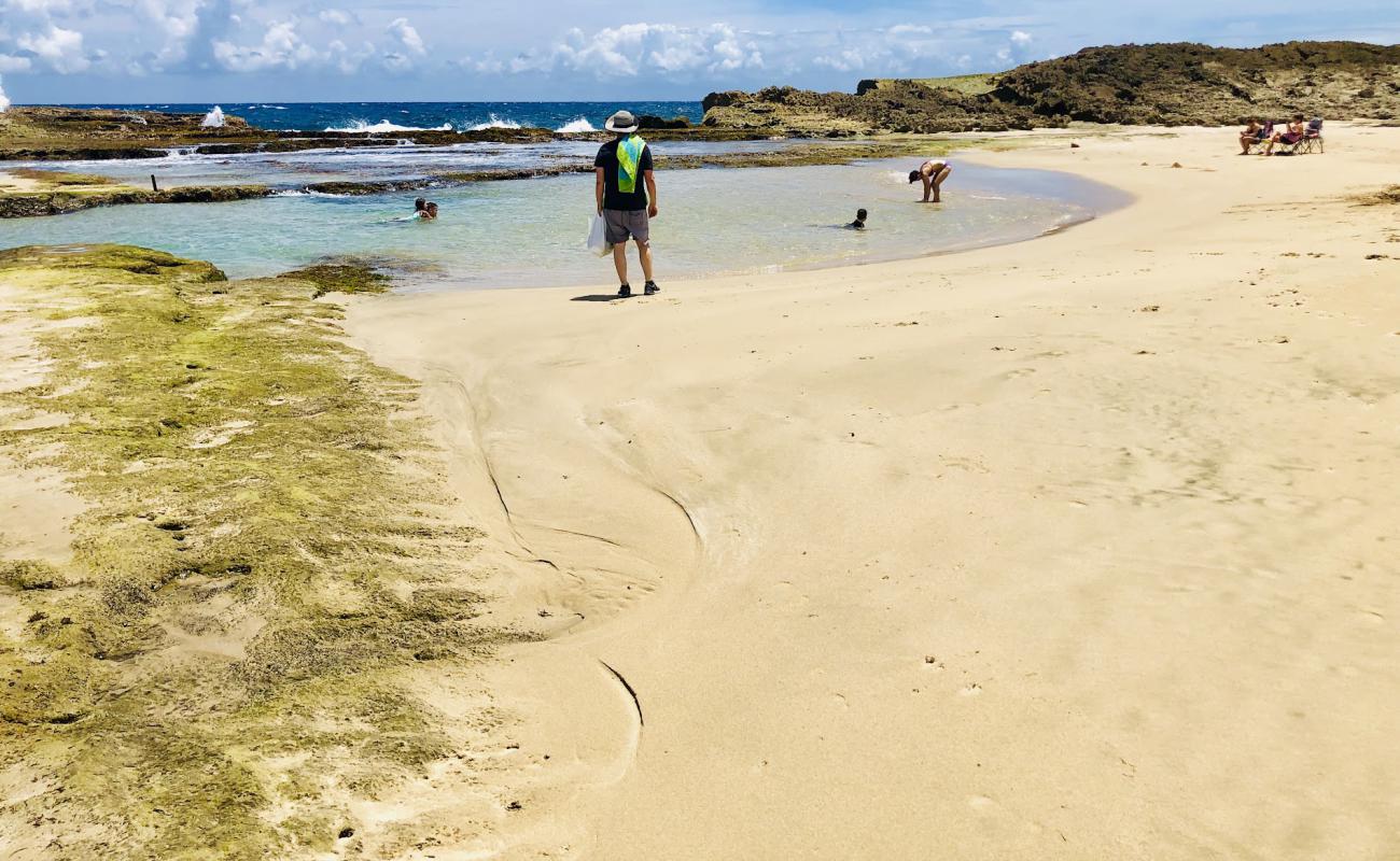 Photo de Sardineras beach avec sable lumineux de surface