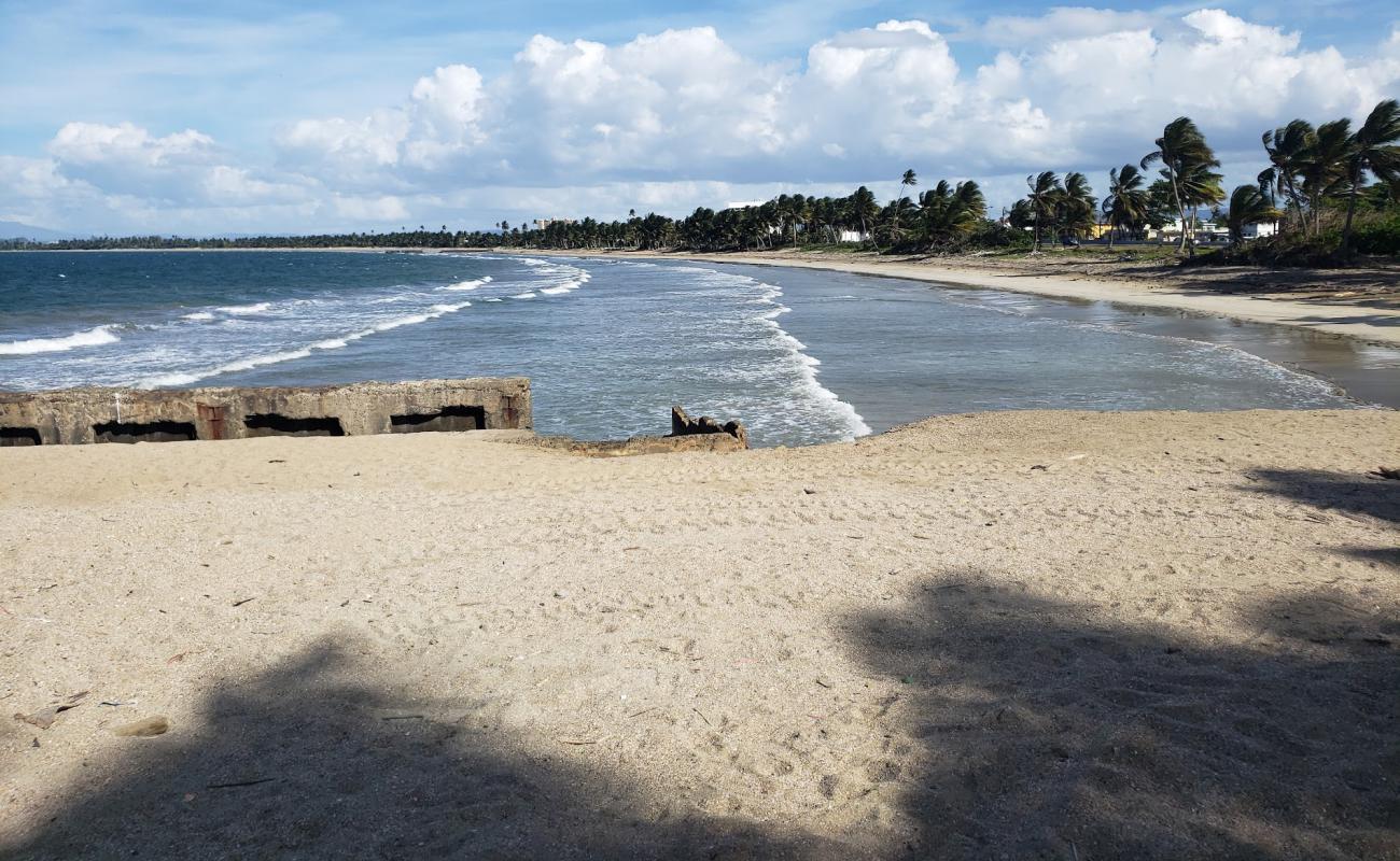 Photo de Playa De Levittown avec sable beige de surface