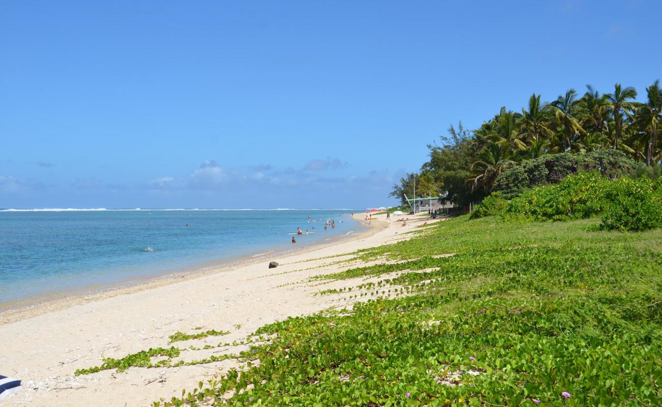 Photo de Saline Beach avec sable beige & galets de surface