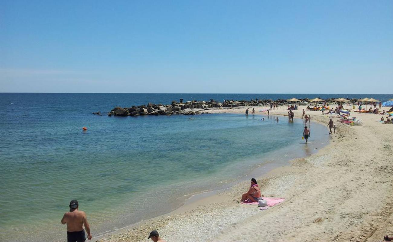 Photo de Eforie Sud beach avec sable lumineux de surface