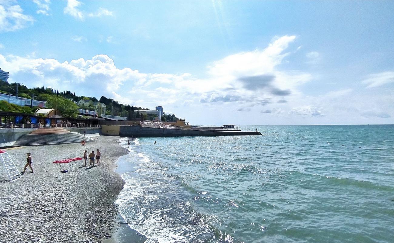 Photo de Yacht club beach avec caillou gris de surface