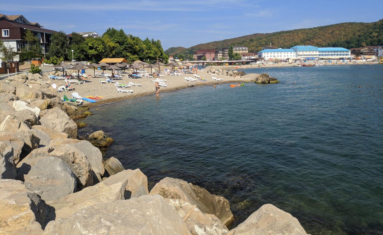 Photo de Tornado beach avec caillou gris de surface