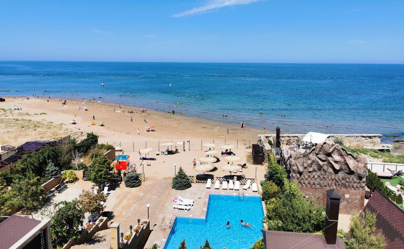 Photo de Kassiopeya Beach avec sable lumineux de surface