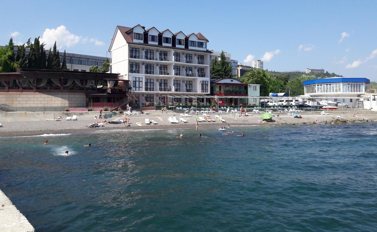 Photo de Alushta beach avec caillou gris de surface