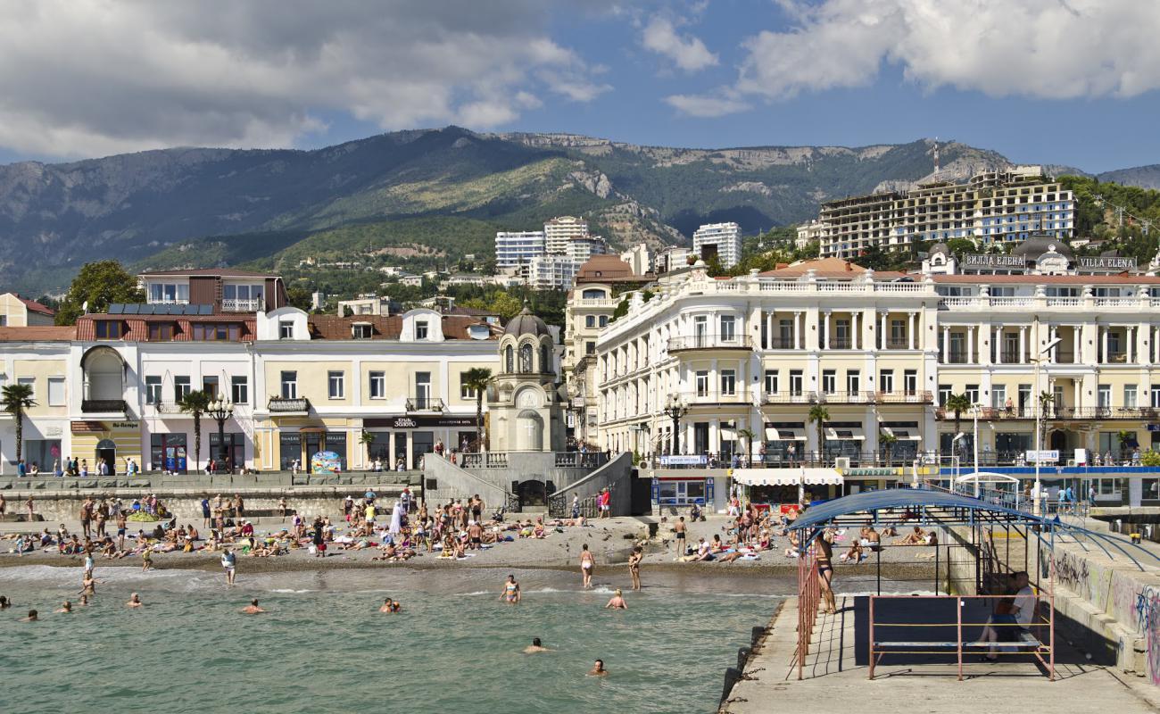 Photo de Yalta mini beach avec caillou fin gris de surface