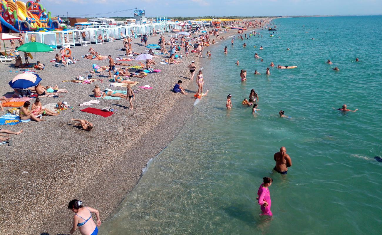 Photo de Plage de Novofedorovka avec caillou fin gris de surface