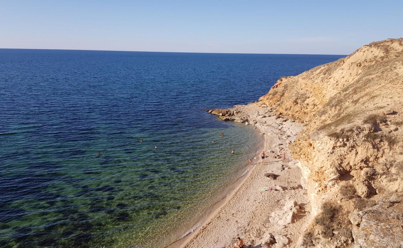 Photo de Plyazh Mezhvodnoye II avec sable lumineux de surface