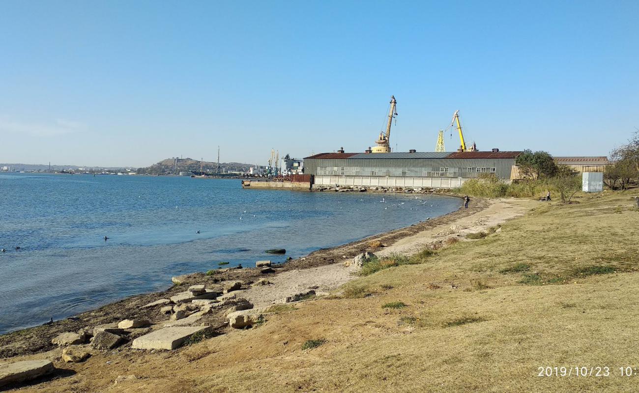 Photo de Plyazh Cherepashka avec sable brun de surface