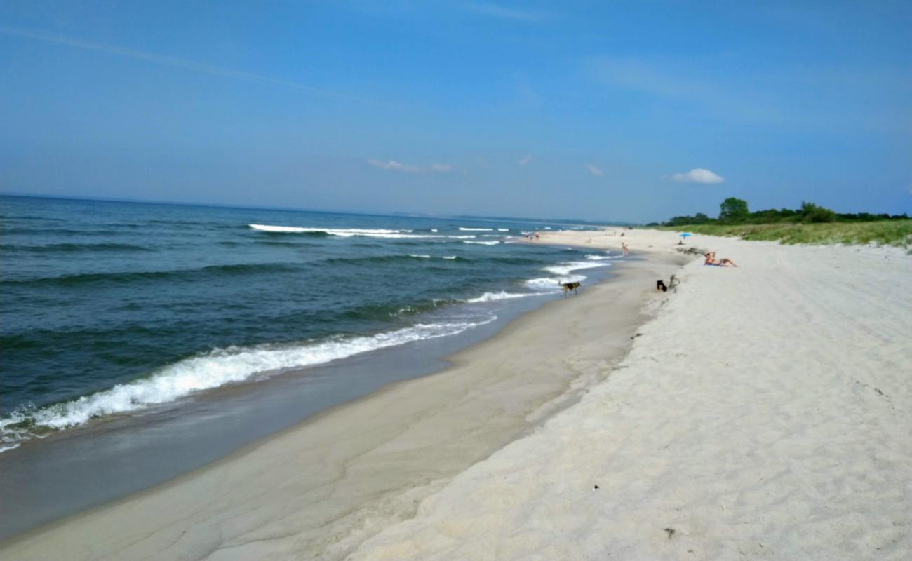 Photo de Khmelevka beach avec sable beige de surface