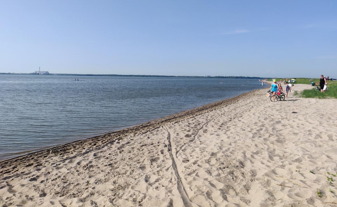 Photo de Poberezh'ye beach avec sable beige de surface