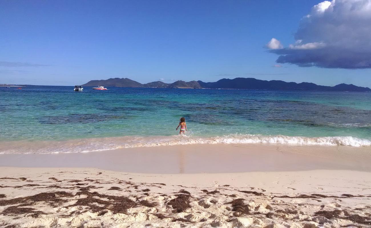 Photo de Blowing point beach avec sable beige de surface
