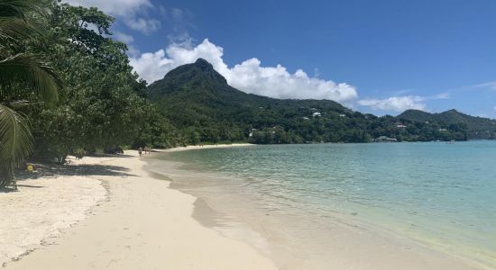 Plage de Port Launay