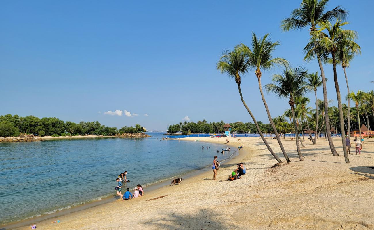 Photo de Tanjong Beach avec sable lumineux de surface