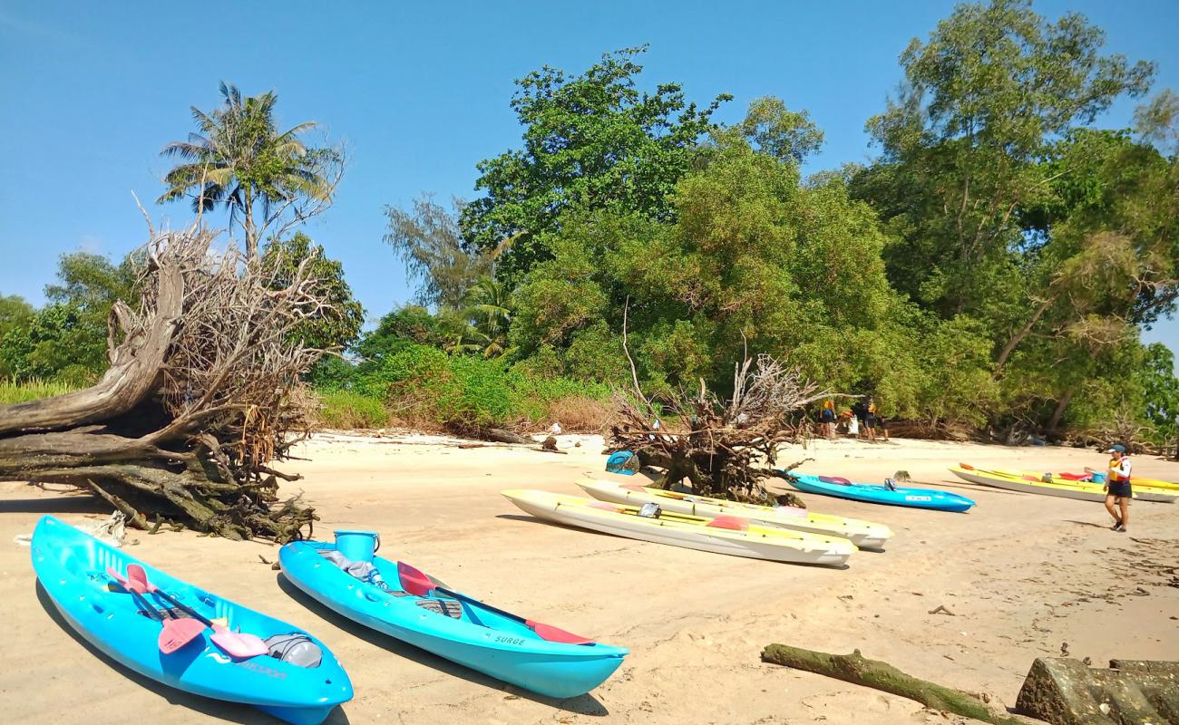 Photo de Secret Beach #2 avec sable lumineux de surface