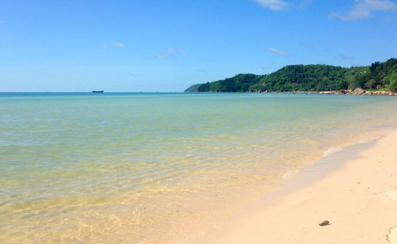 Photo de Middle beach avec sable blanc de surface