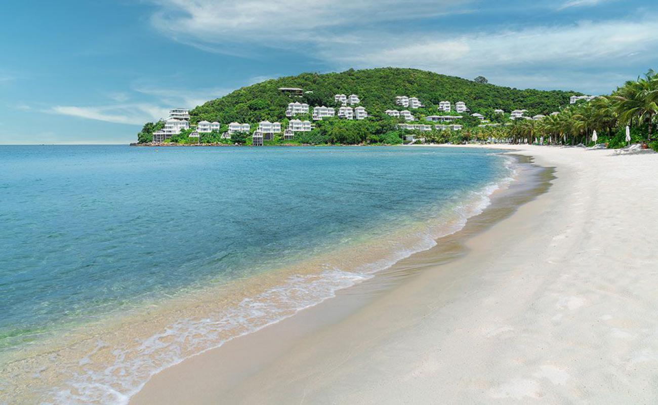 Photo de Ong Doi Beach avec sable fin blanc de surface