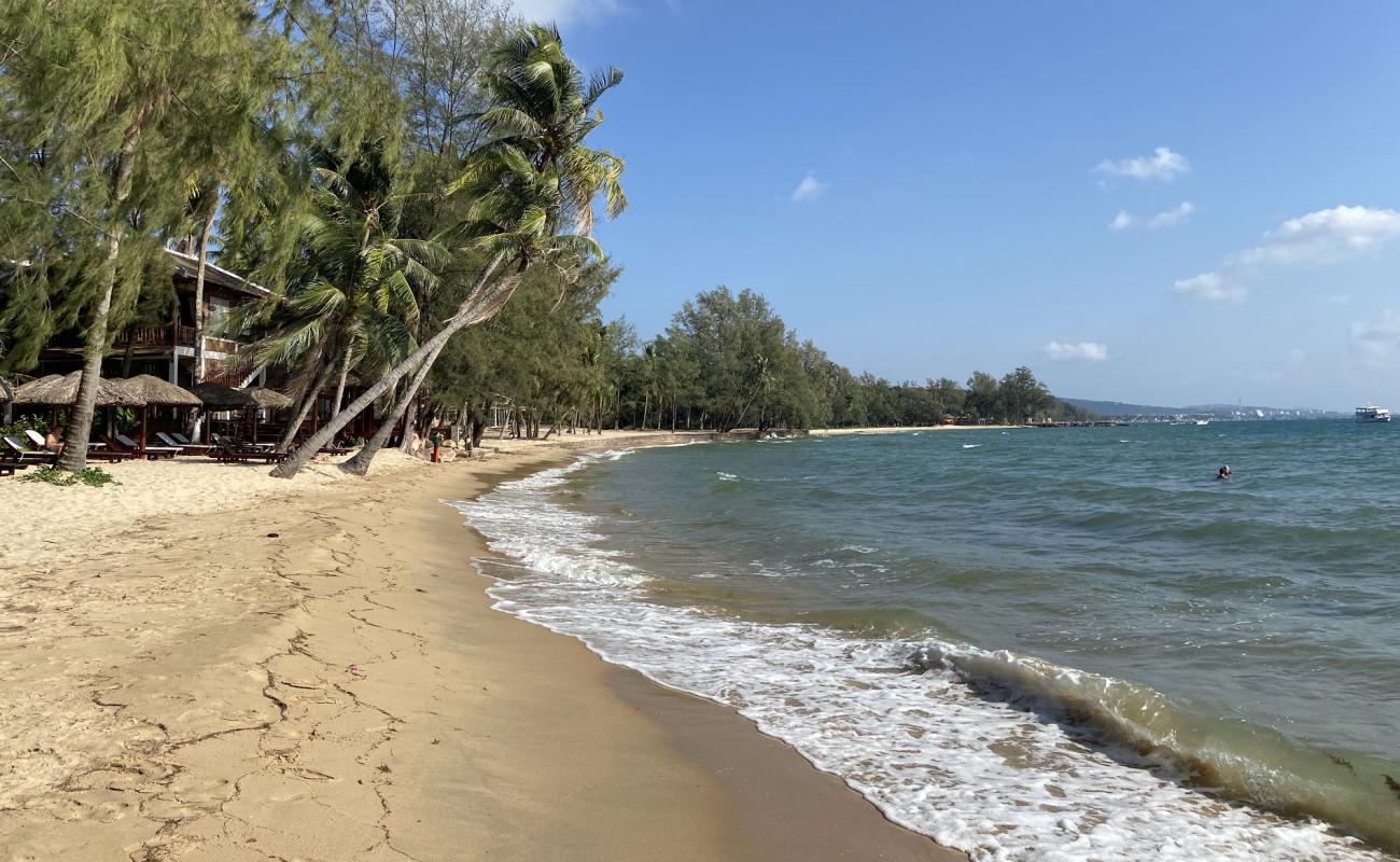 Photo de Ong Lang beach avec sable beige fin de surface