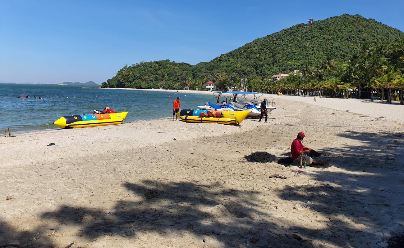 Photo de Mui Nai Beach avec sable lumineux de surface