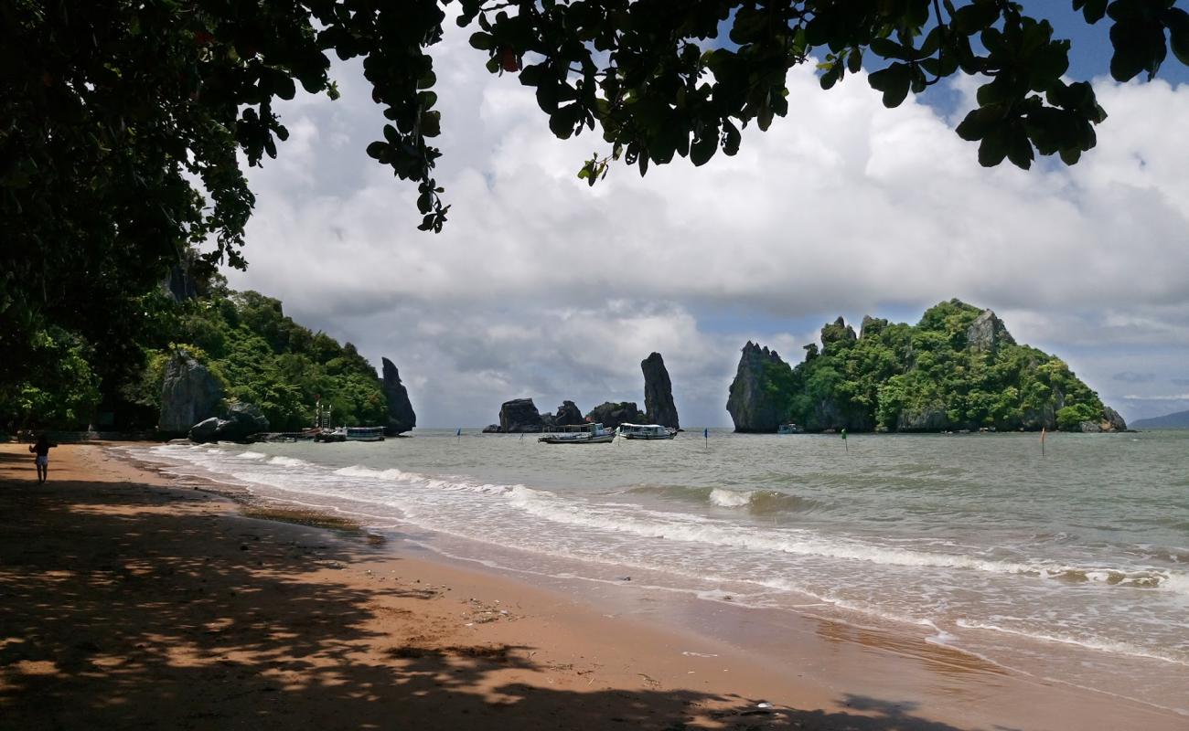 Photo de Gieng Tien Beach avec sable beige de surface
