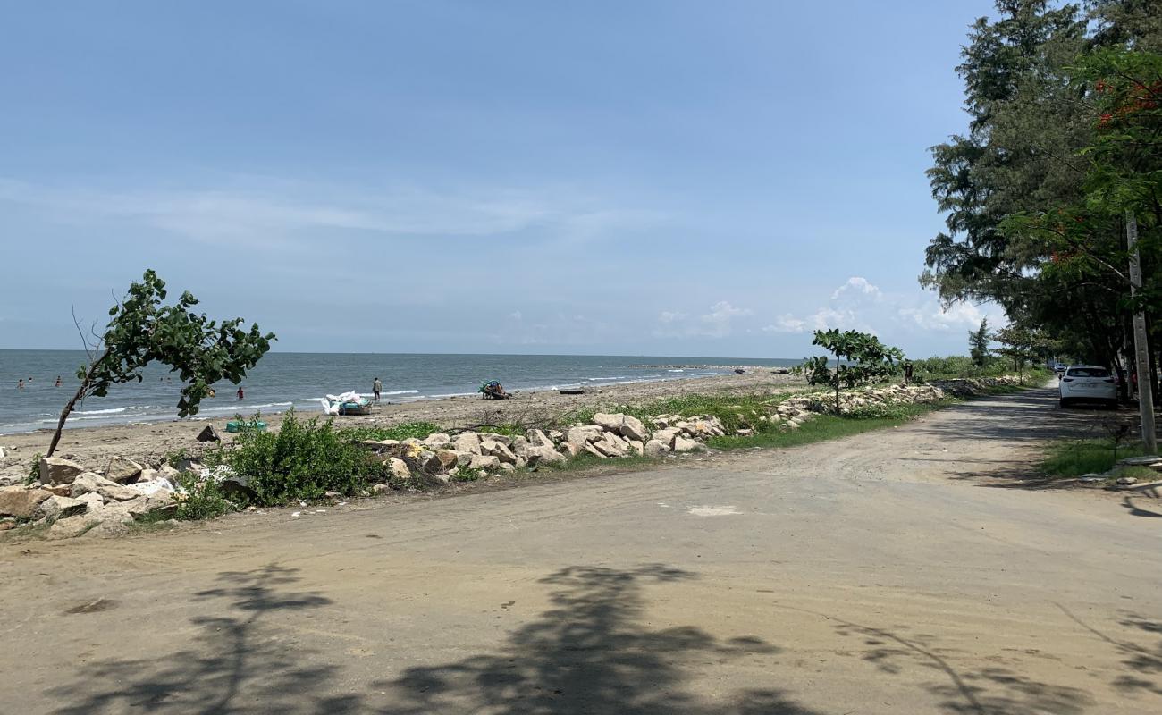 Photo de Can Thanh beach avec sable noir avec caillou de surface