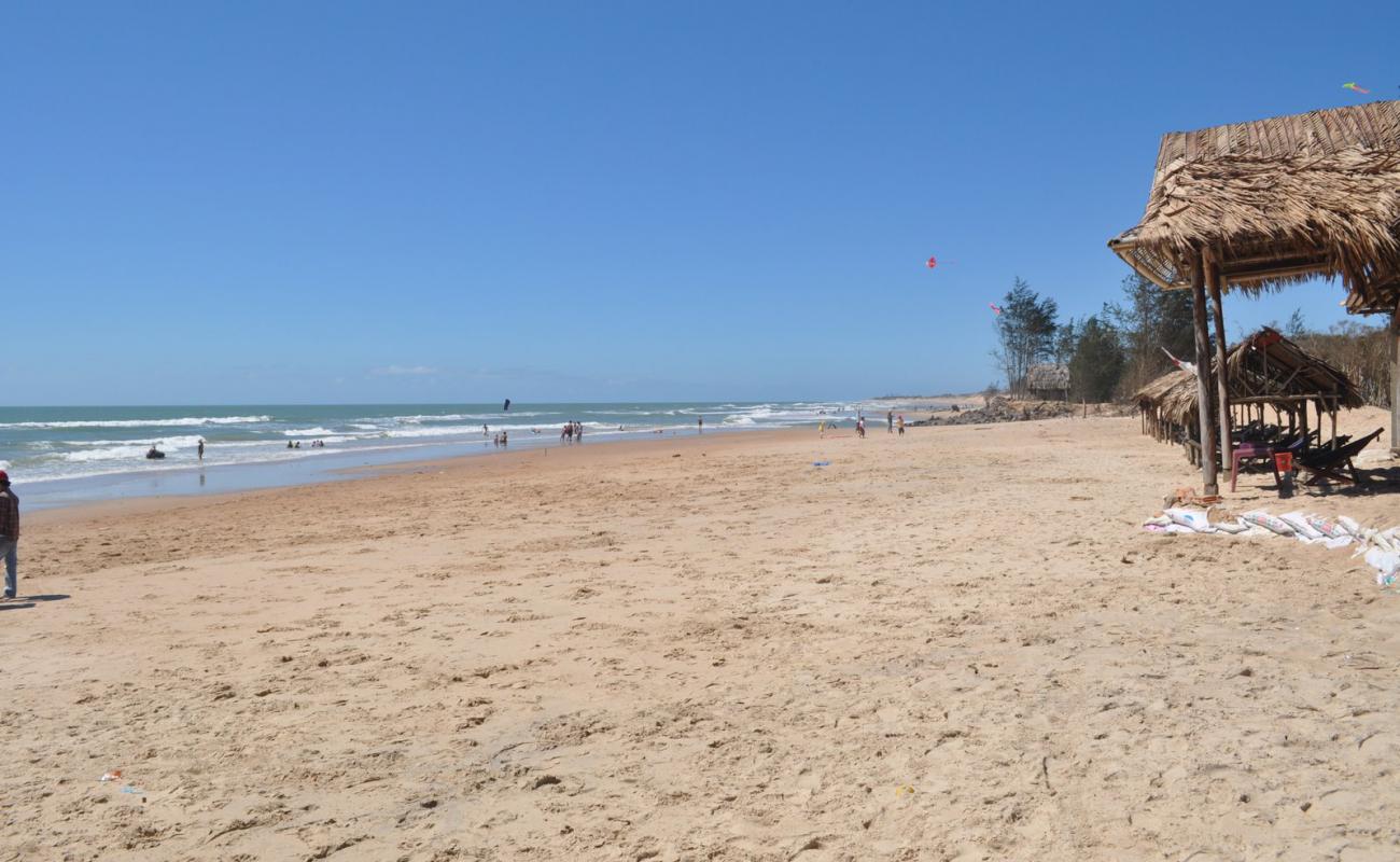 Photo de Tram Lake Beach avec sable beige de surface