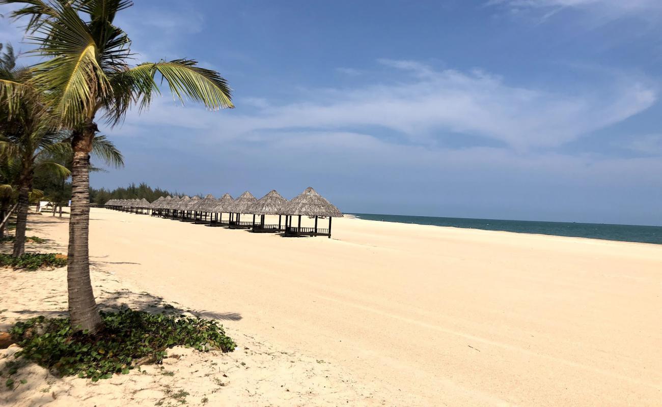 Photo de Coc lake Beach avec sable lumineux de surface