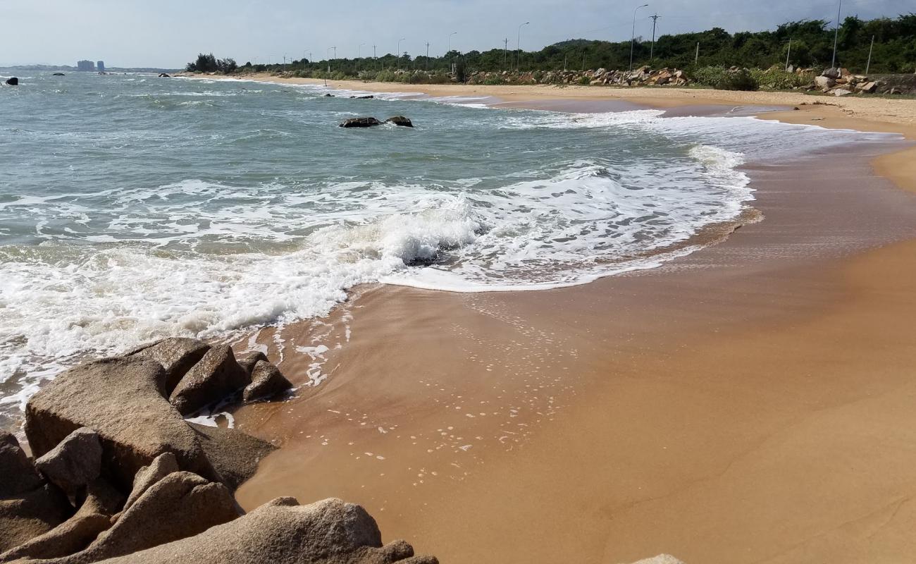 Photo de Binh Chau beach avec sable lumineux de surface