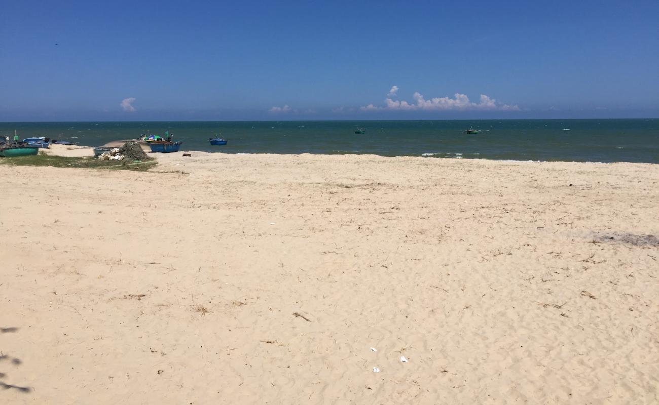 Photo de Tan Hai Beach avec sable blanc de surface