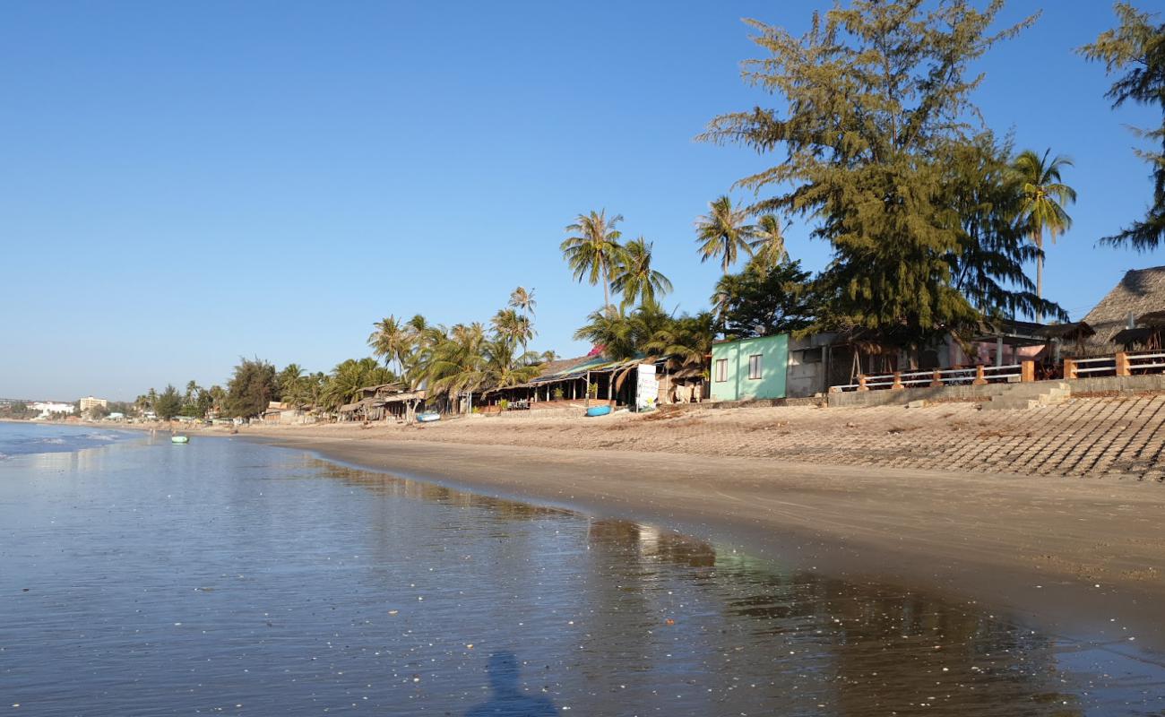 Photo de Bien Dong Viet Nam Beach avec sable gris de surface