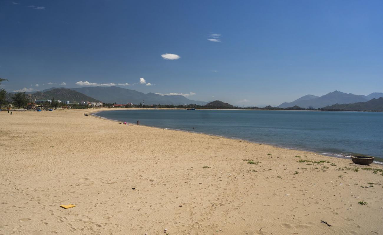 Photo de Phan Rang Beach avec sable beige de surface