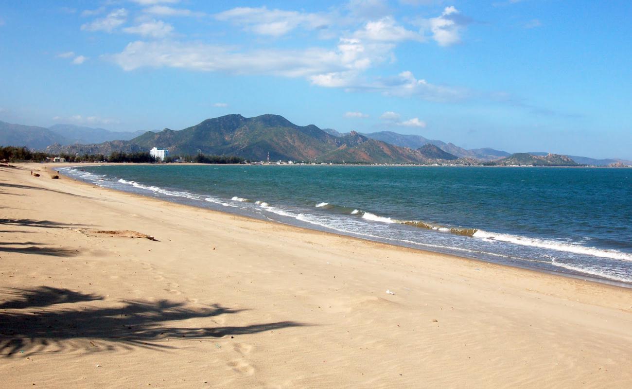 Photo de Ninh Chu beach avec sable beige de surface