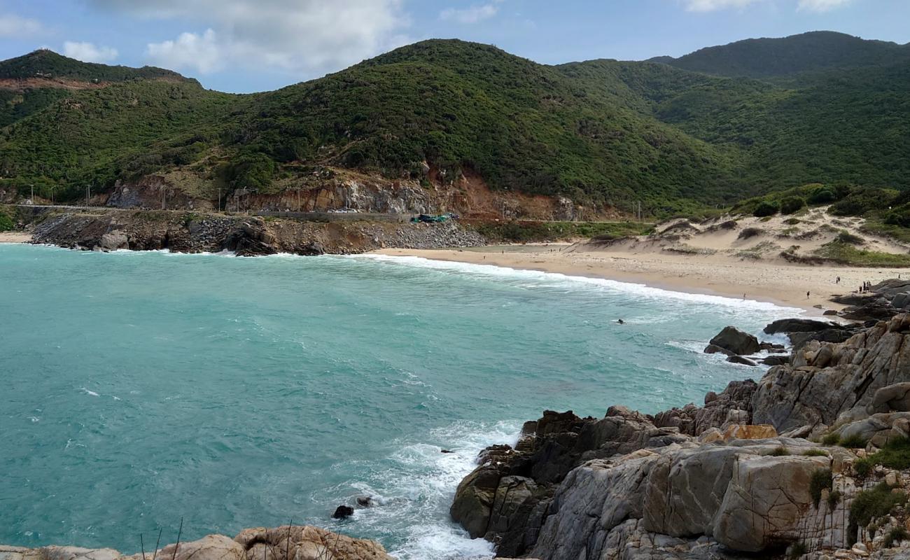 Photo de Thung Beach avec sable lumineux de surface